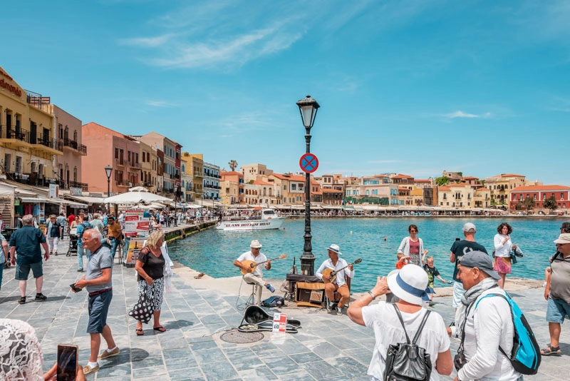 Puerto veneciano y casco antiguo de La Canea, en Creta