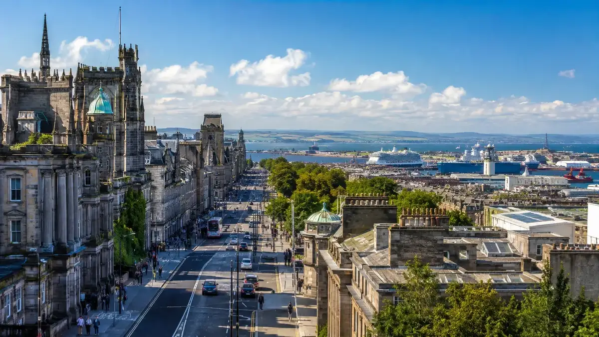 Destino de ferry: Edimburgo