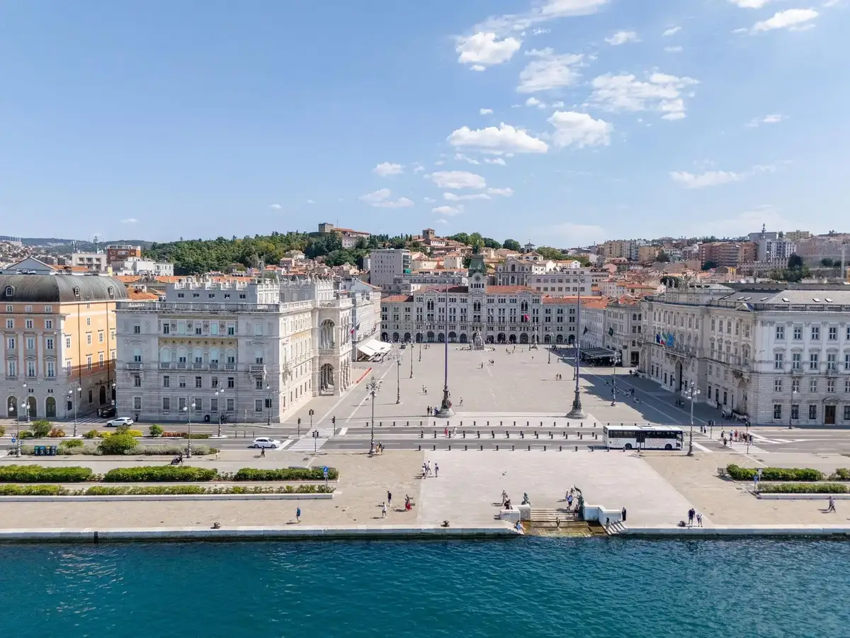 Destino de ferry: Trieste