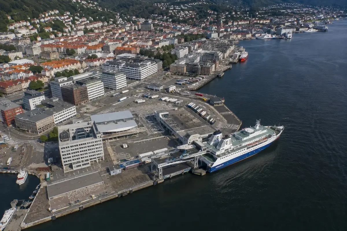 Puerto de ferris de pasajeros de Bergen, en el oeste de Noruega