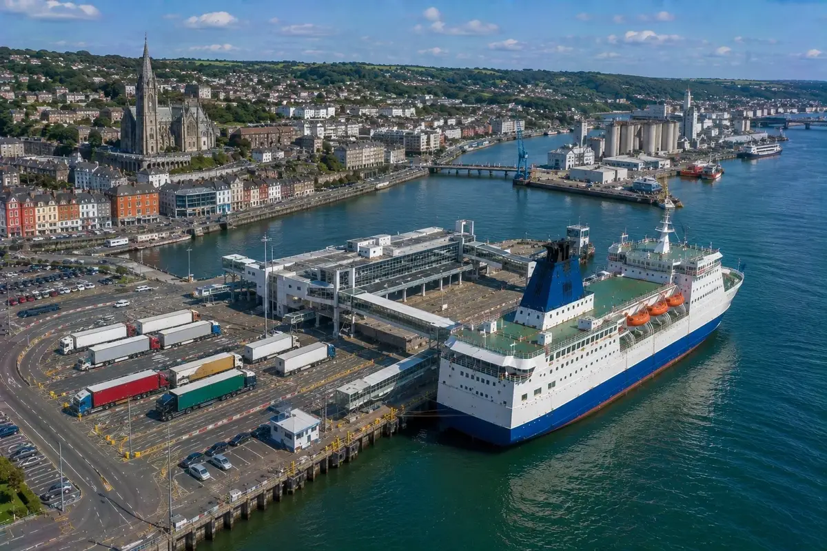 Terminal de ferris de pasajeros de Ringaskiddy, en el puerto de Cork