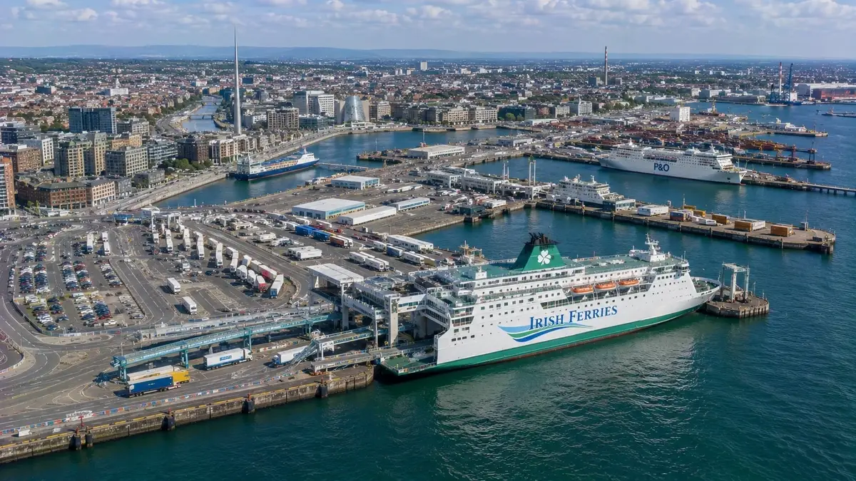 Terminales de ferris de pasajeros y puerto de Dublín, Irlanda