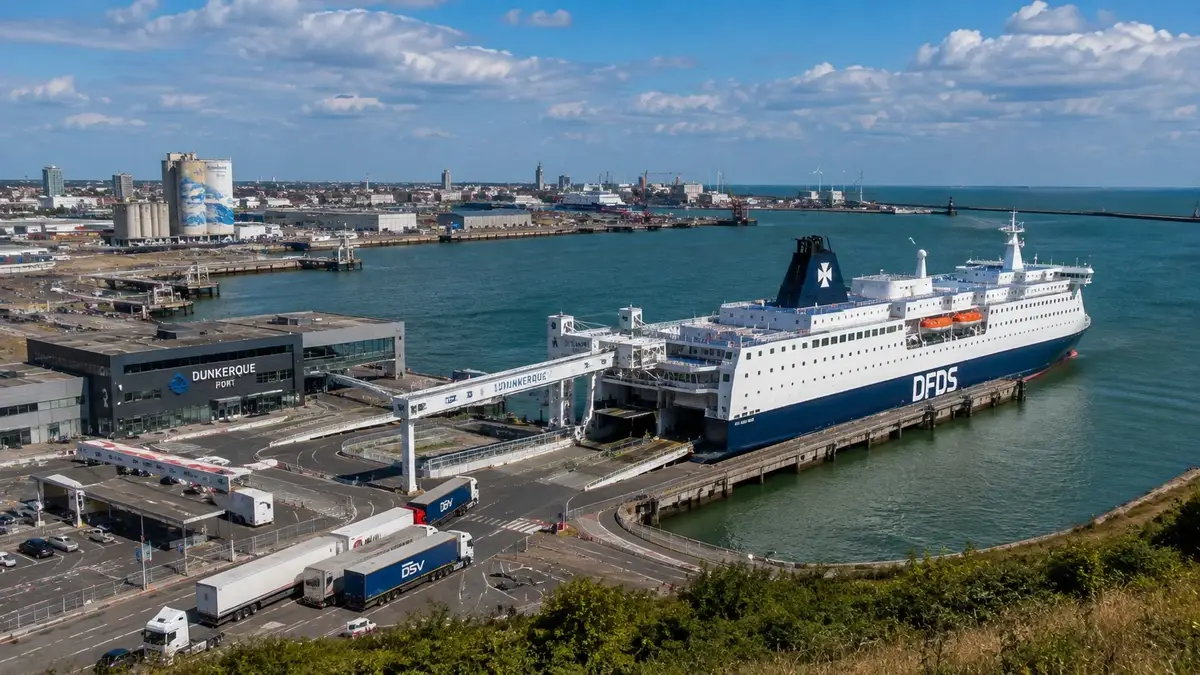 Terminal de ferris de pasajeros de DFDS en Loon-Plage, Dunkerque, Francia