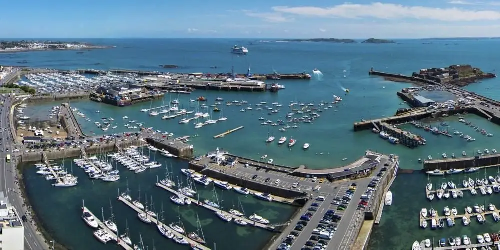 Guernsey – puerto y destino de ferry