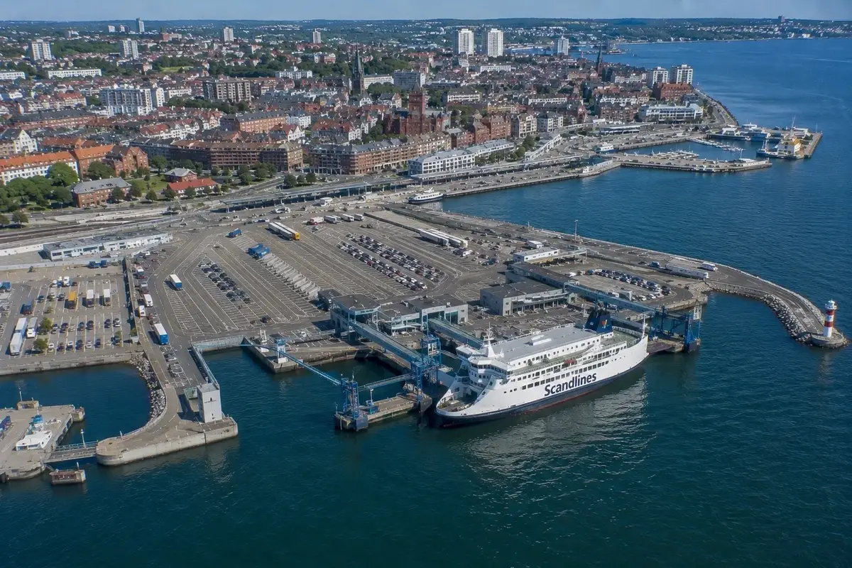 Terminal de ferry de Helsingborg y travesía de ØRESUNDSLINJEN a Dinamarca