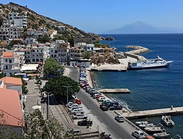 Ikaria – puerto y destino de ferry