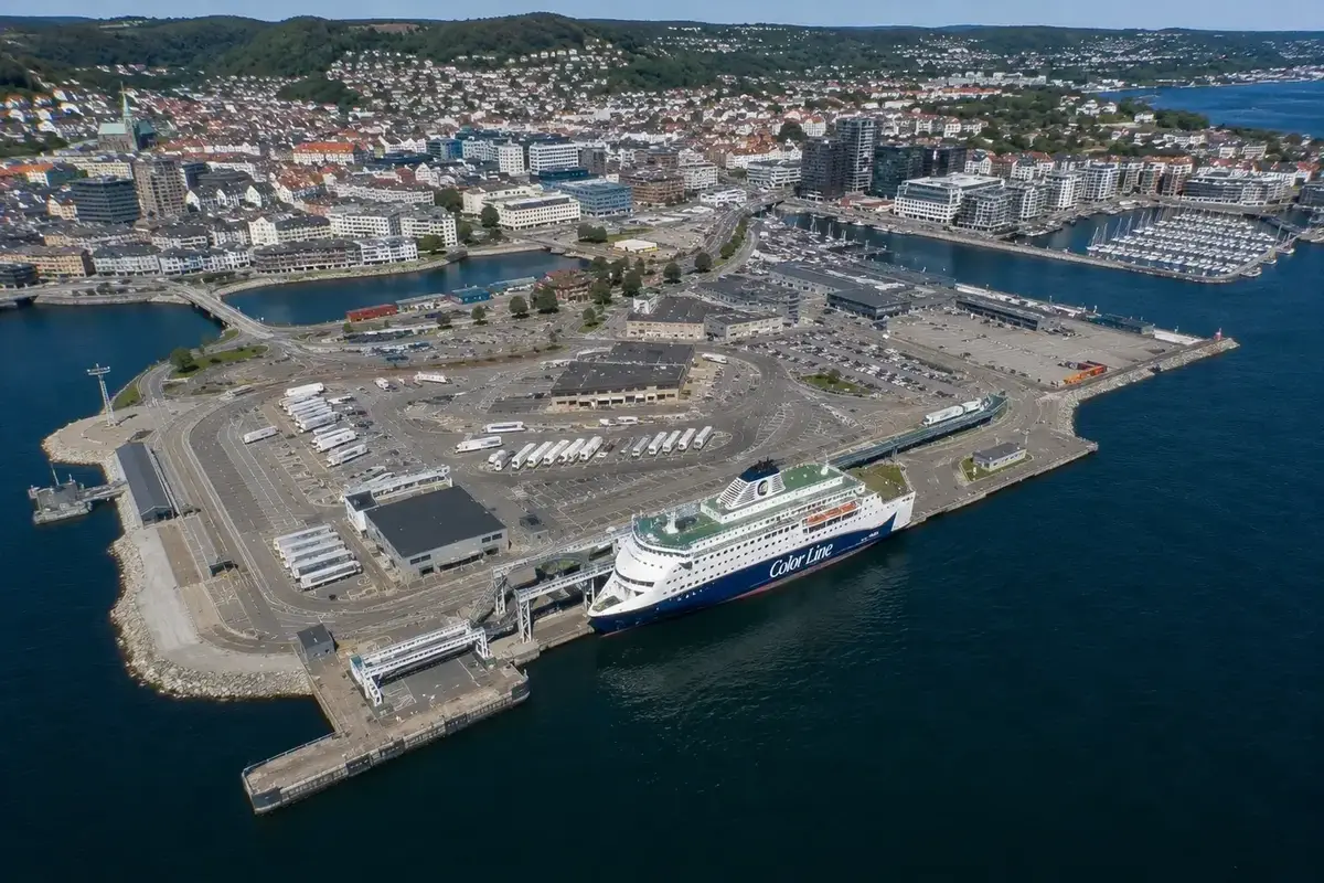 Terminales de ferris de pasajeros en Kristiansand, en el sur de Noruega