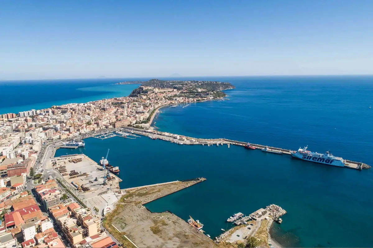 Milazzo – puerto y destino de ferry