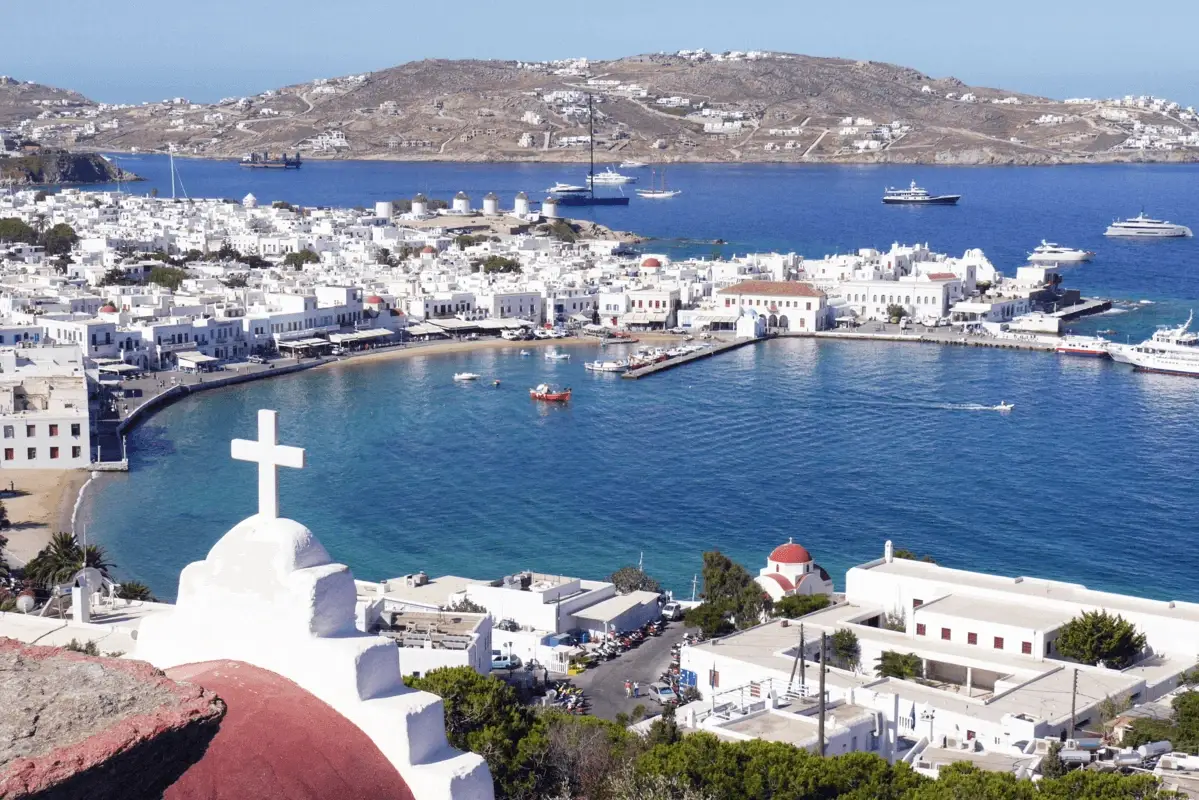 Mykonos – puerto y destino de ferry