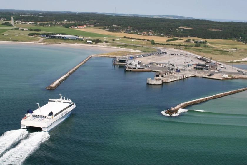 Odden – puerto y destino de ferry