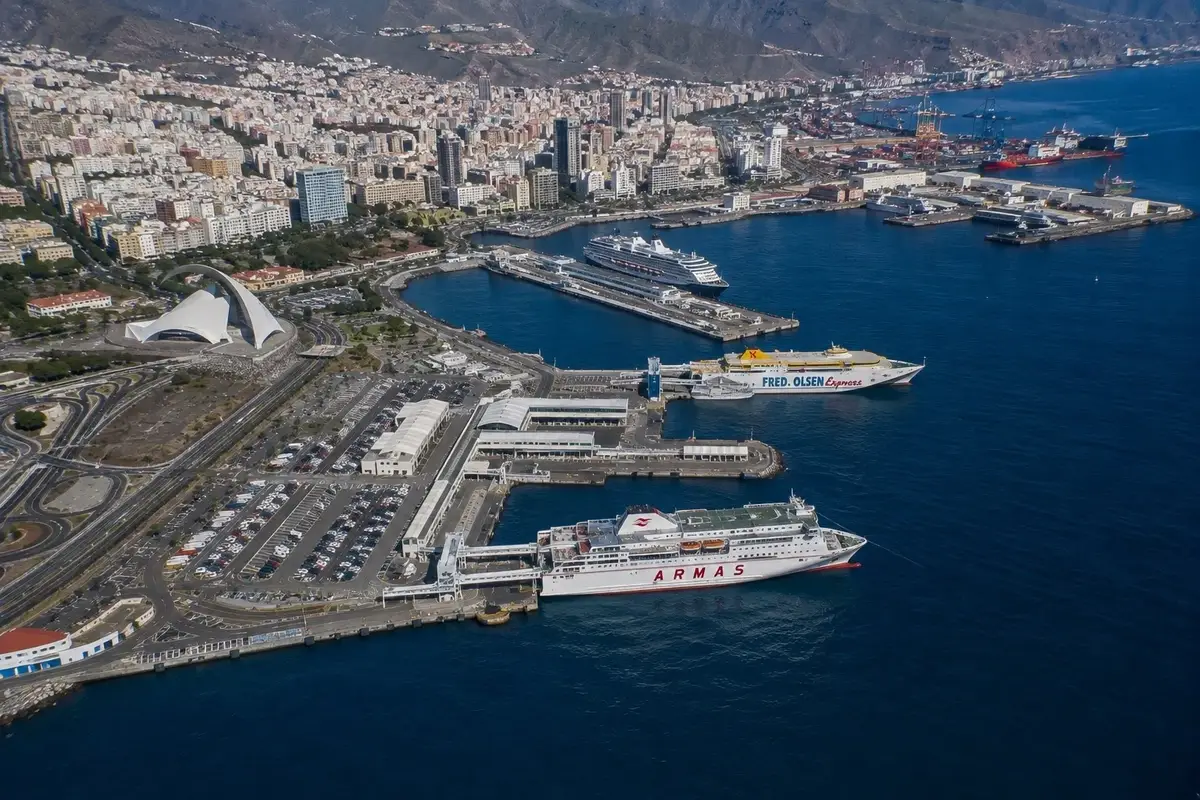 Puerto de ferry de Santa Cruz de Tenerife