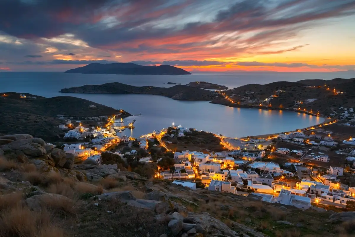 Sikinos – puerto y destino de ferry