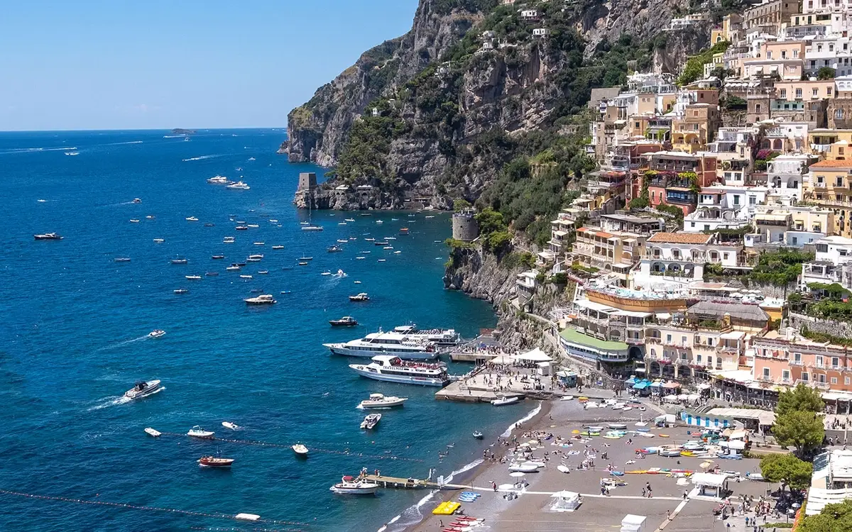 Sorrento – puerto y destino de ferry