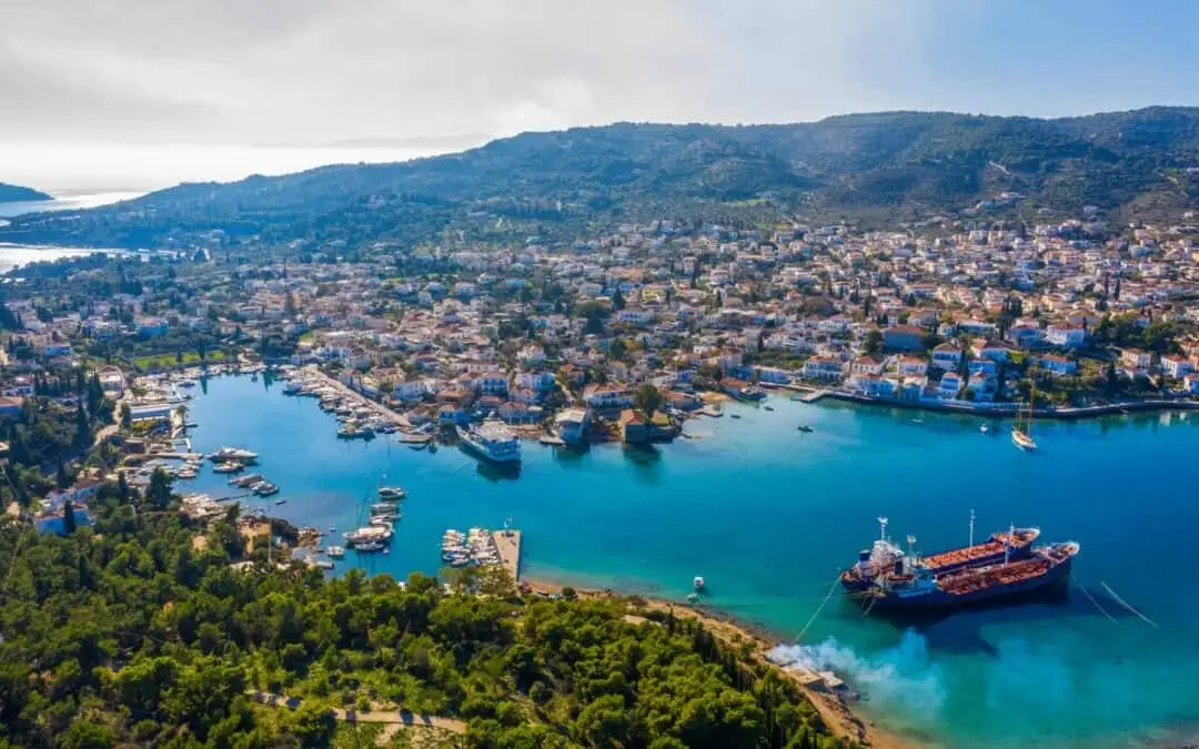 Spetses – puerto y destino de ferry