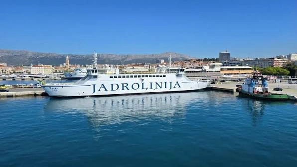 Stari Grad – puerto y destino de ferry