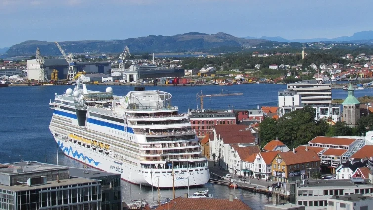 Puerto y paseo marítimo de Stavanger, en el oeste de Noruega