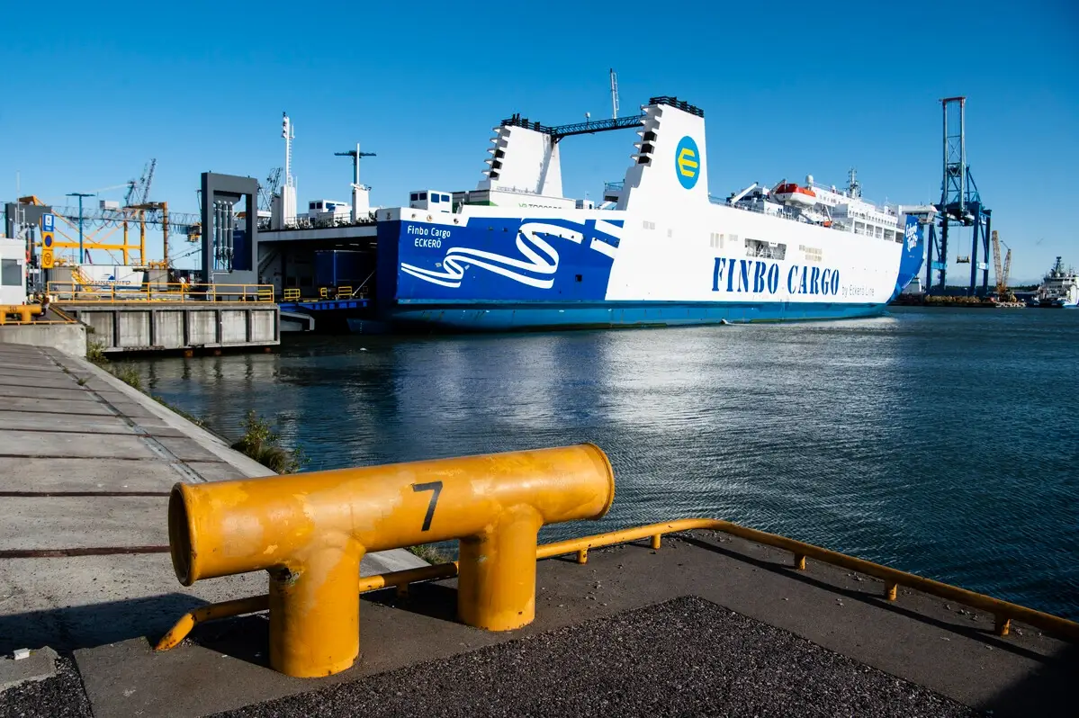 Vuosaari – puerto y destino de ferry