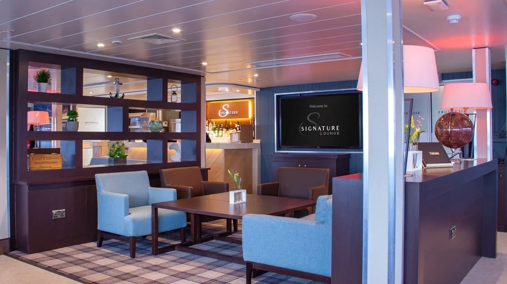 Signature Lounge a bordo de un ferry de Red Funnel