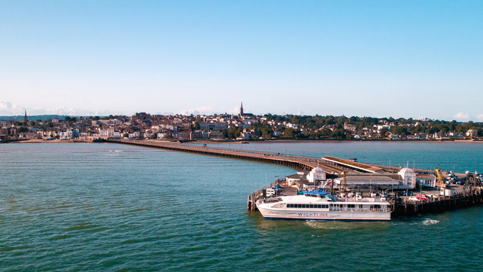FastCat de Wightlink con servicio a Ryde Pier Head